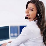 Eine freundliche Frau im Kundenservice. SWS Netze.